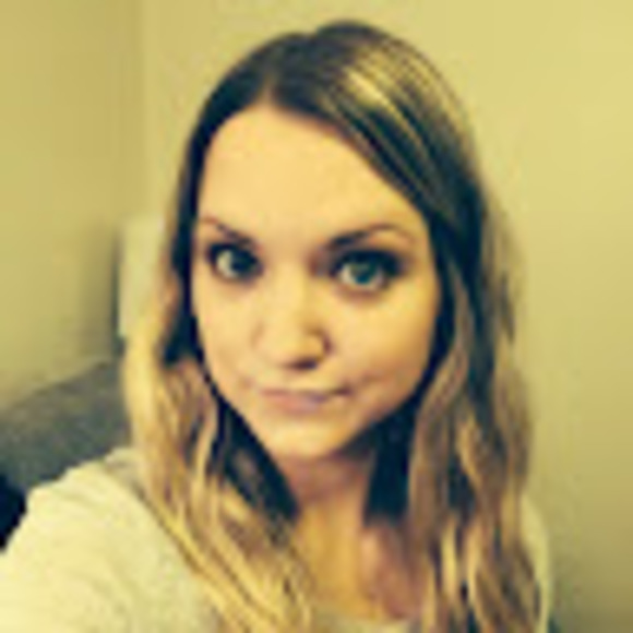 Meet your Posher, Allison - Picture 1 of 1